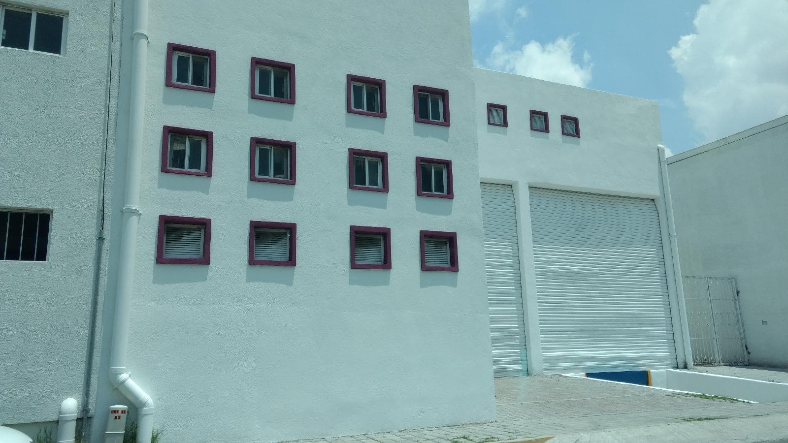 Bodega Industrial en Renta Parque Fenix Epigmenio Gonzalez y Acceso 3 - 1