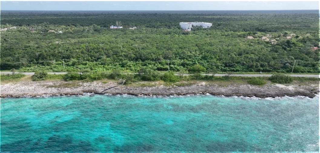 Terreno comercial en Isla Cozumel - 1