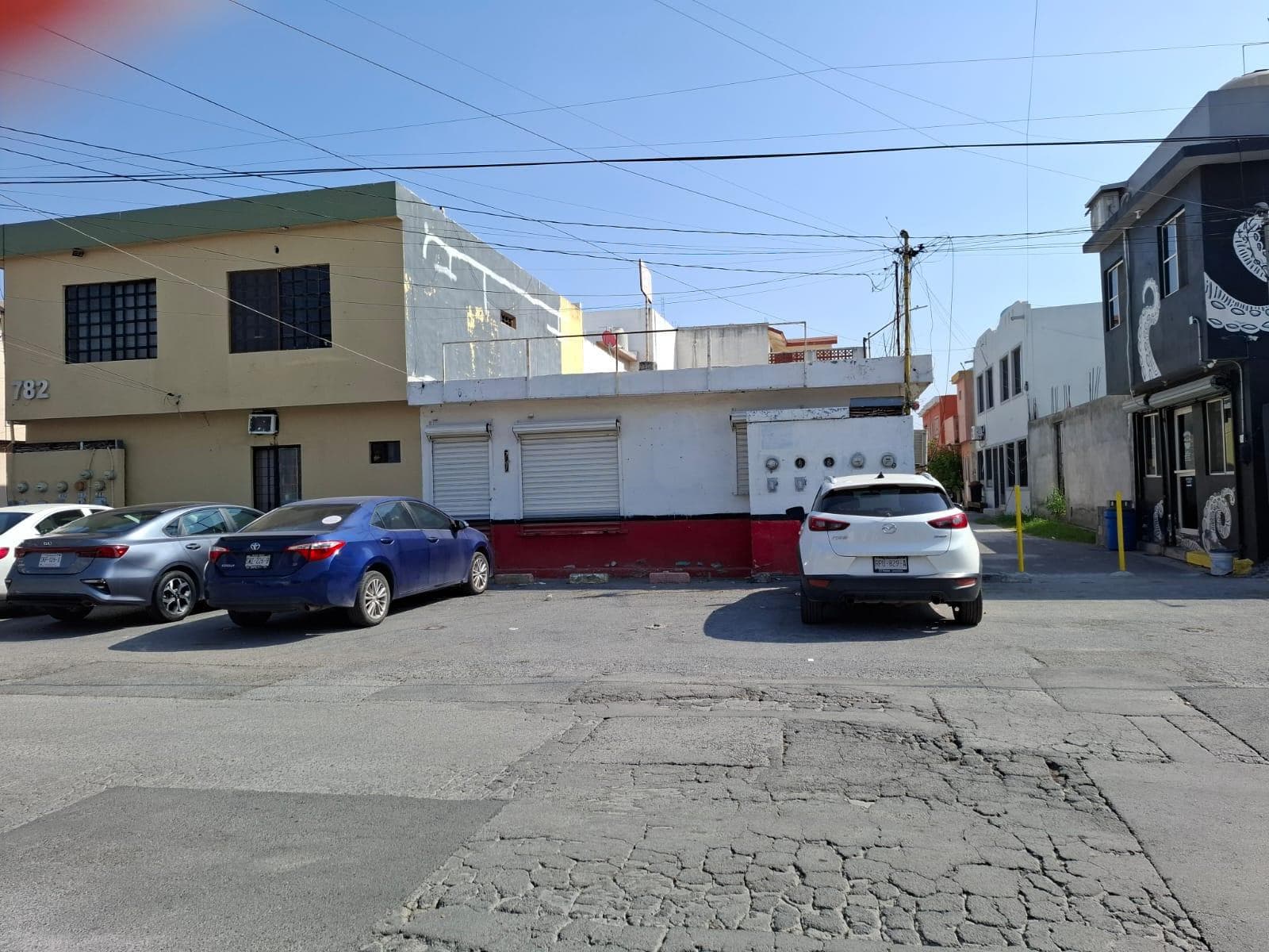 Local en Zona Las Puentes - 1
