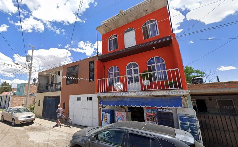 Casa en VENTA DE RECUPERACION BANCARIA - 1