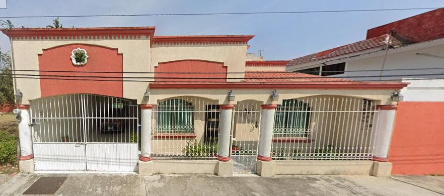 Casa en VENTA DE RECUPERACION BANCARIA - 1