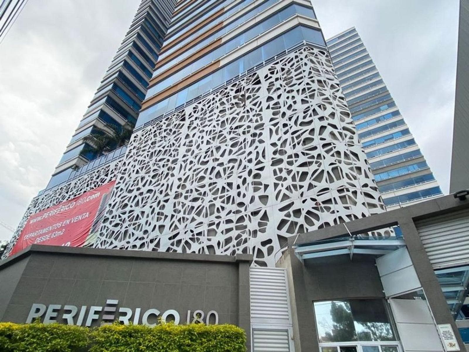 Periférico 180 / San Pedro de los Pinos: Moderno departamento con vista panorámica - 1