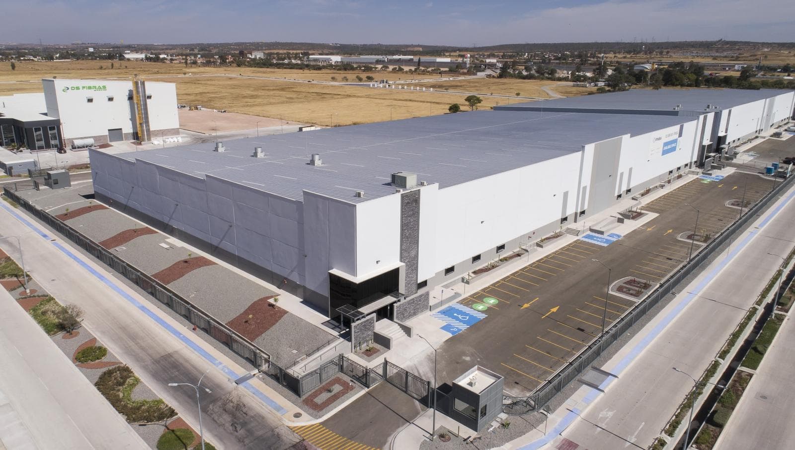 Bodega / Nave Industrial en renta en Aguascalientes - 1