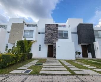 Casa en condominio en renta parque novara, lomas de Angelópolis III, Puebla - 1