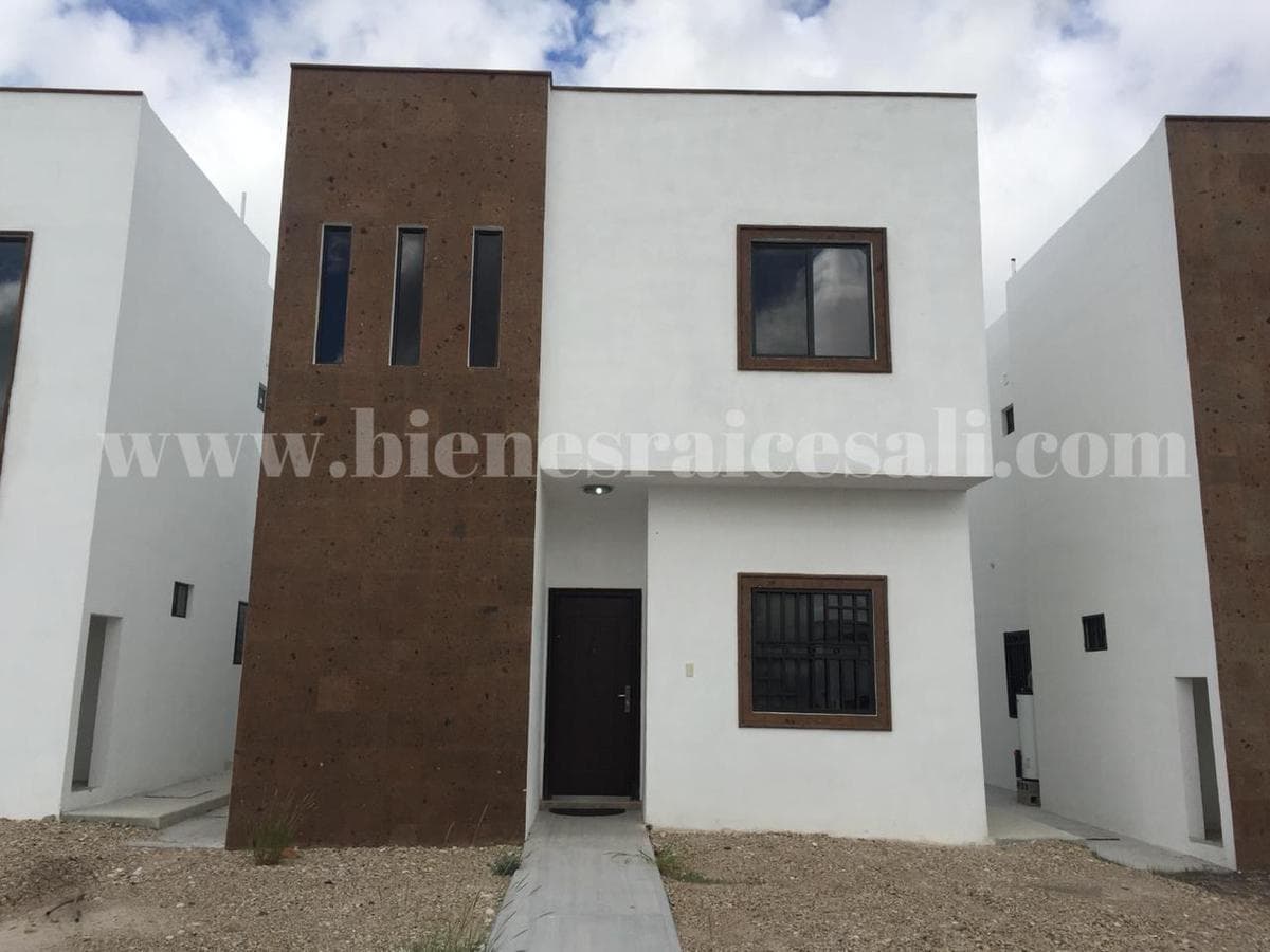 Casa - Fraccionamiento Las Canteras Residencial - 1