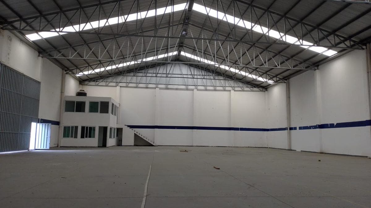 RENTA DE BODEGA, AUTOPISTA, 900 M2 - 1