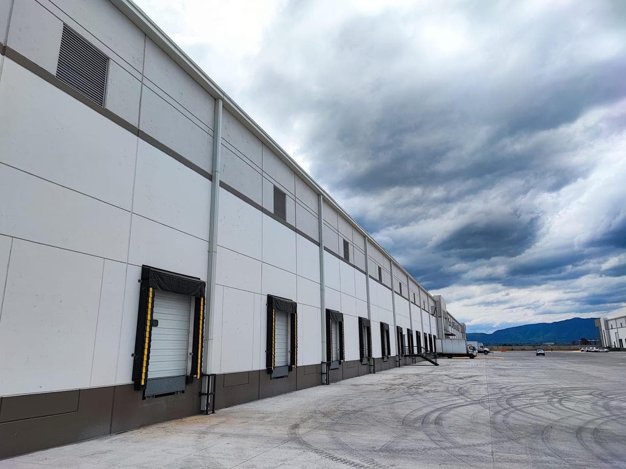 Bodega / Nave Industrial en renta en GDL - 1