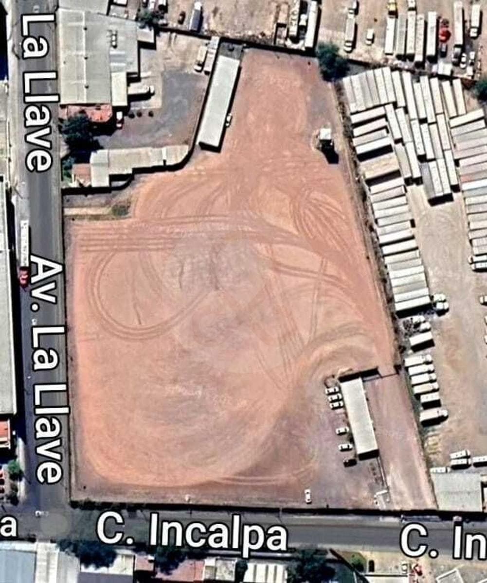 TERRENO RENTA 15,000 M2 AV LA LLAVE ESQ. C. INCALPA GUADALAJARA JALISCO - 1