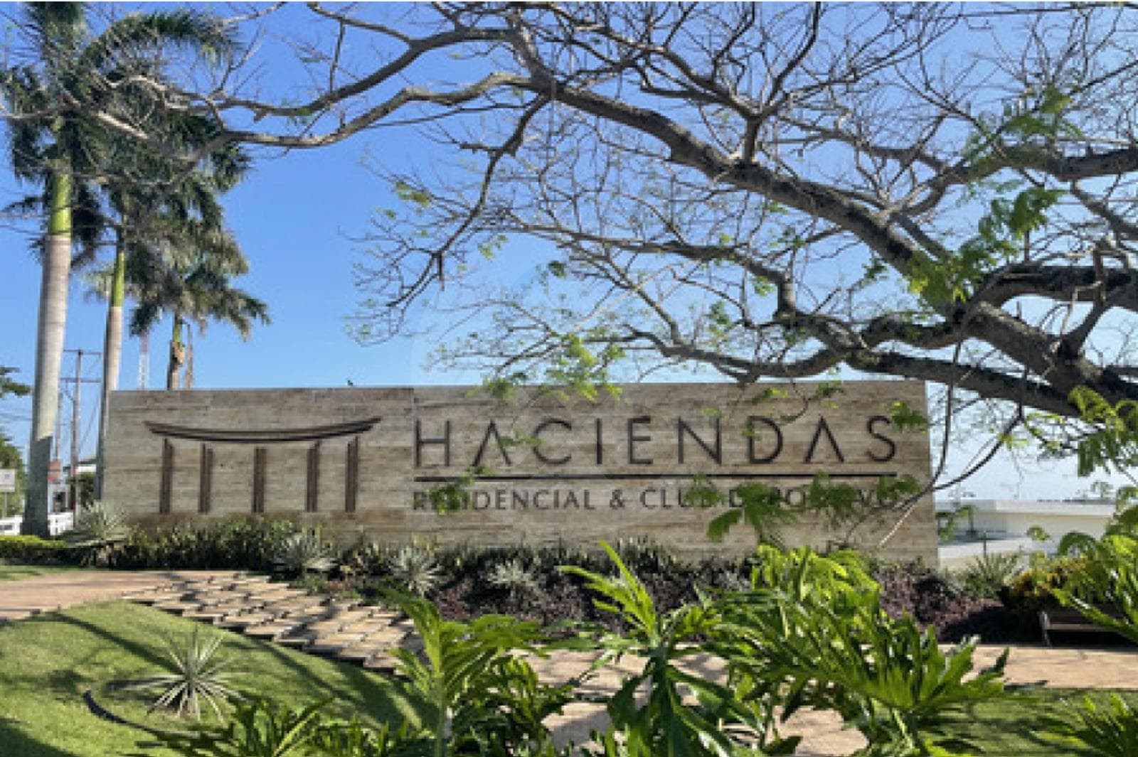 VENTA DE TERRENO RESIDENCIAL HACIENDAS RESIDENCIAL - 1