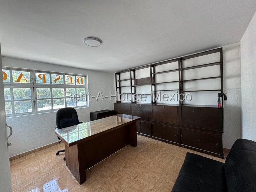 Oficina en Renta en Avenida Azcapotzalco, Centro de Azcapotzalco RU 25-2086. - 1