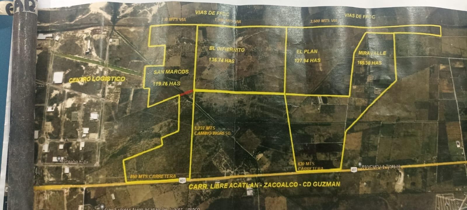 Terreno de 700 hectáreas en Venta en Ácatlán de Juárez KC0315 - 1