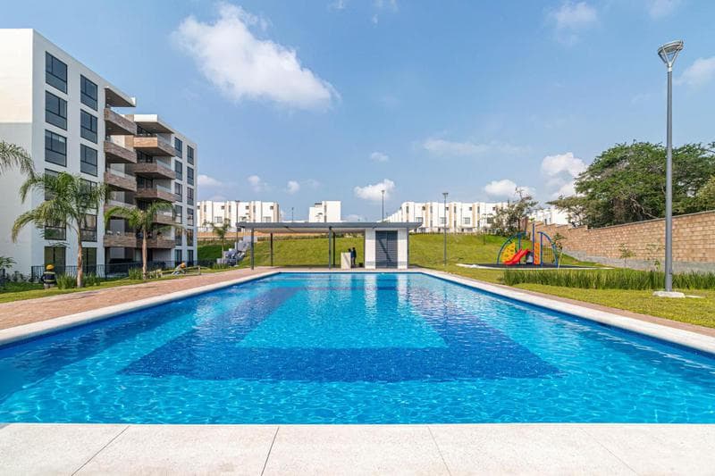 DEPARTAMENTO EN VENTA CERCA DE CUERNAVACA CON ALBERCA Y CANCHAS DEPORTIVAS - 1