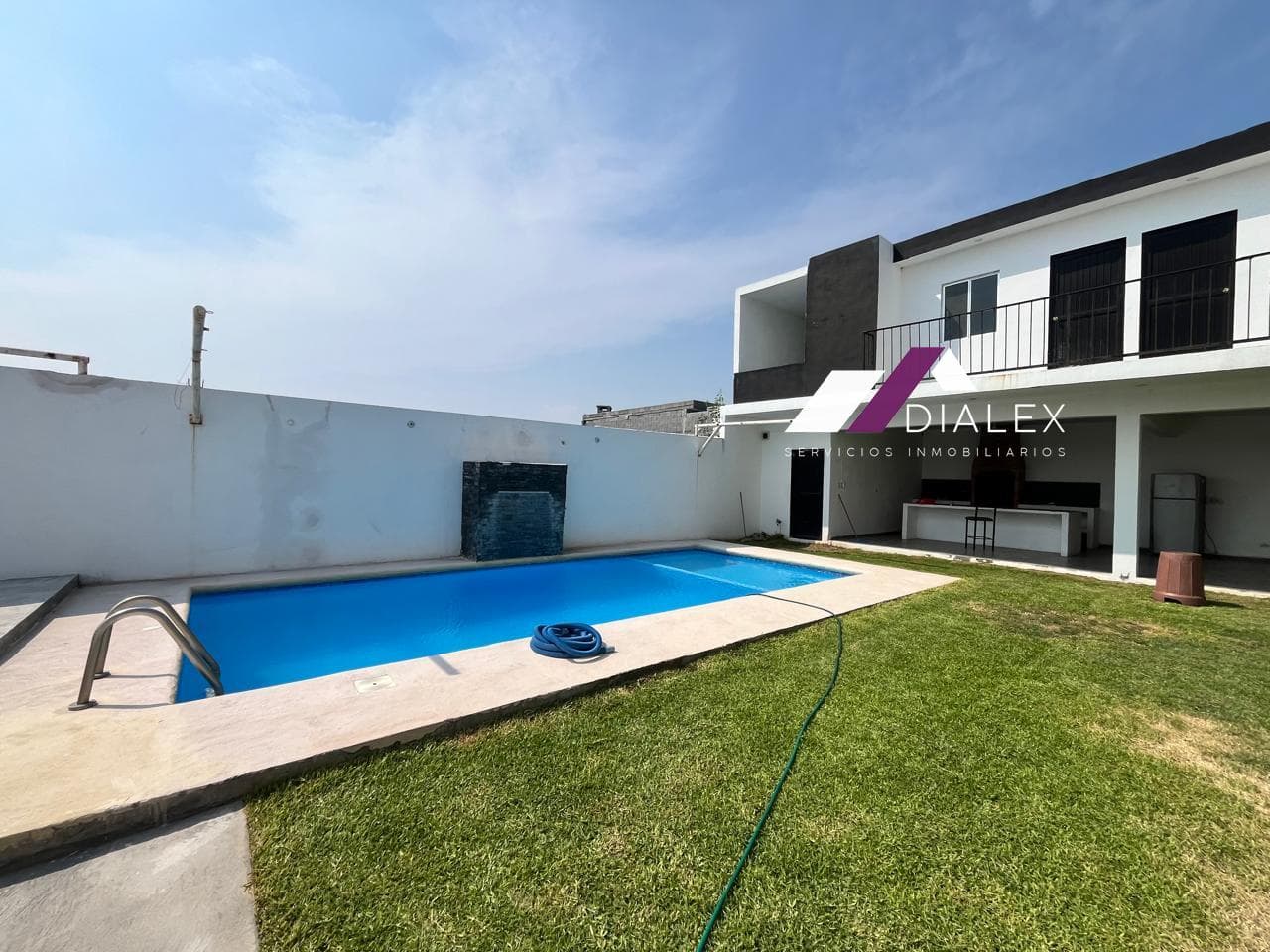VENTA Quinta con terreno de 592 m2 -VALLE DE ZUAZUA- 3 Recámaras y 2 Baños - 1