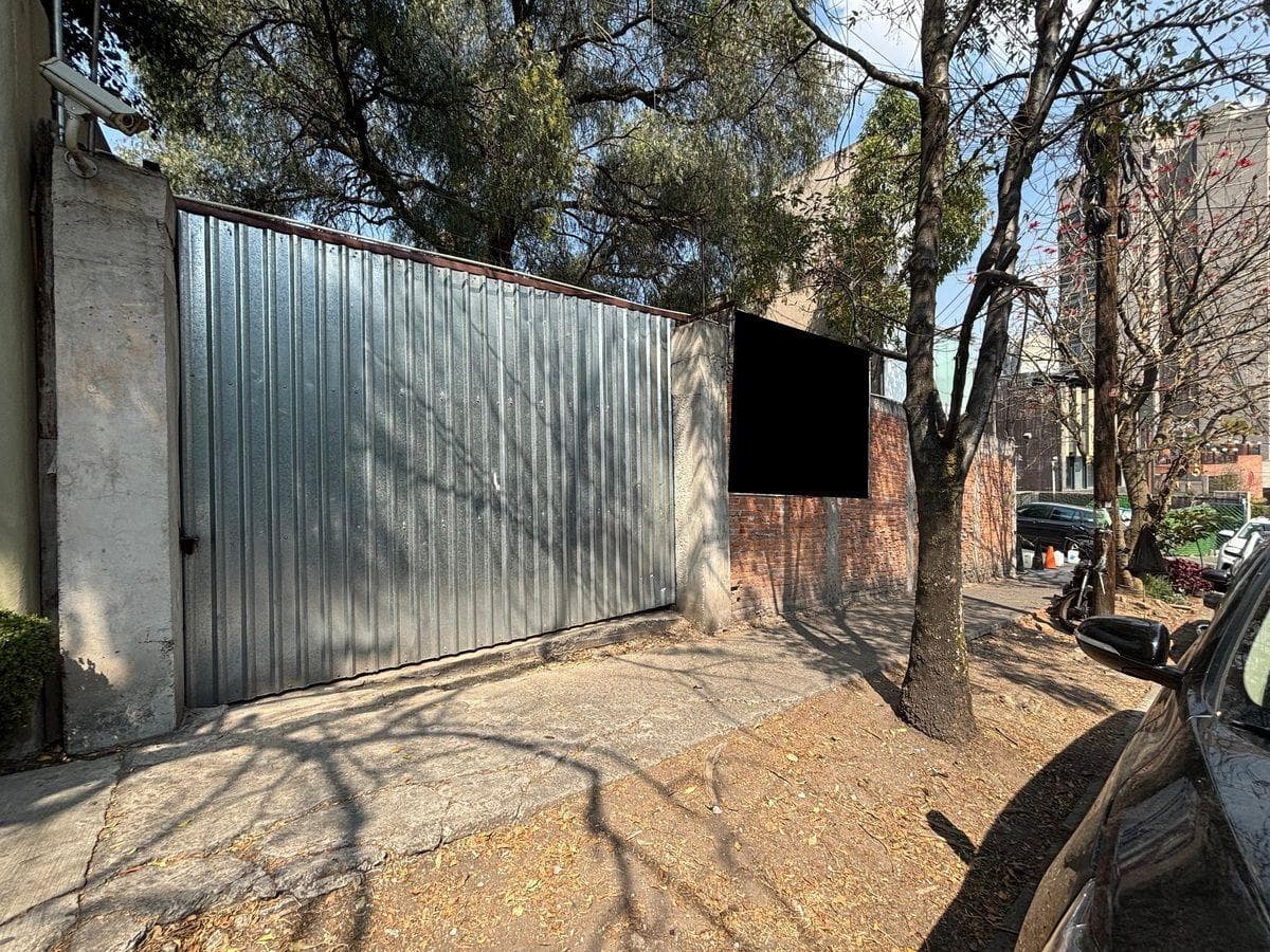 Terreno en Venta o Renta en Lomas de Tecamachalco (m2tr73) - 1