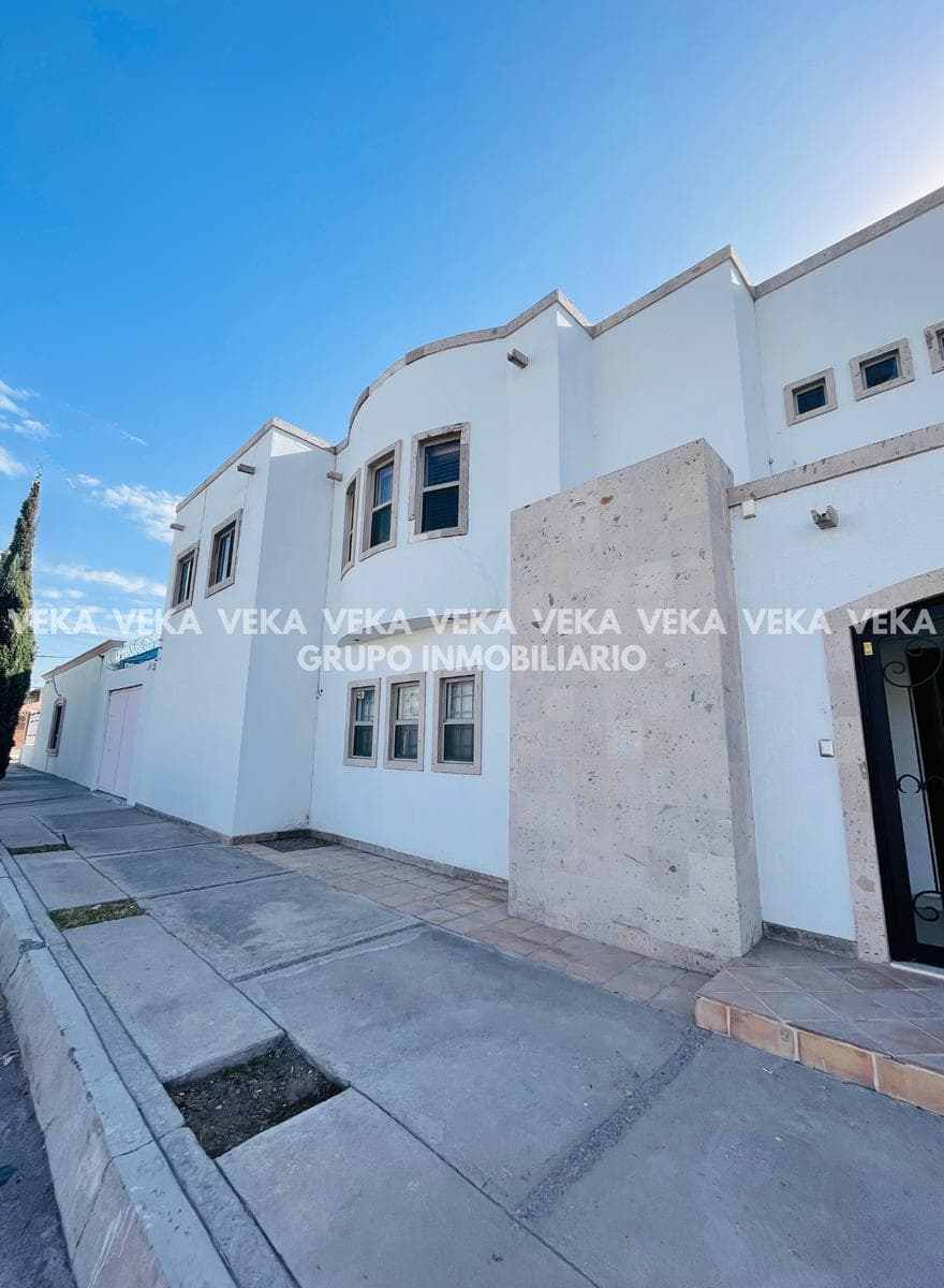 CASA EN VENTA EN DELICIAS, CHIH (3 REC) - 1