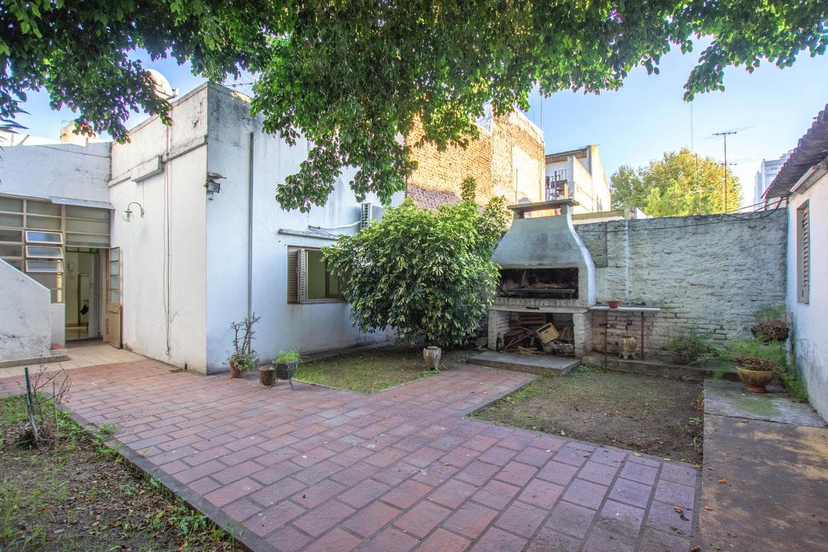 Casa terreno en venta en Villa del Parque 3 dormitorios cochera jardín - 1