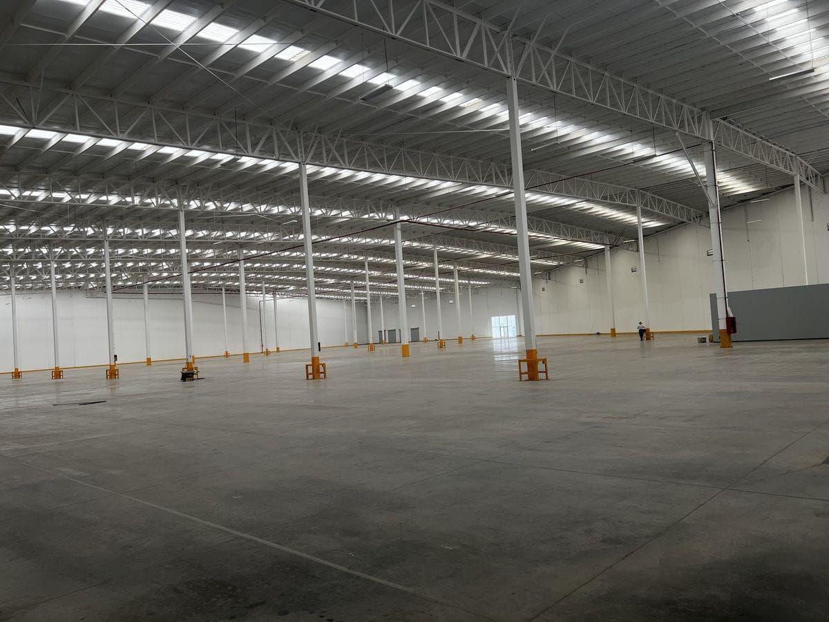 Renta Nave Industrial en Santiago Teyahualco, Tultepec - 1