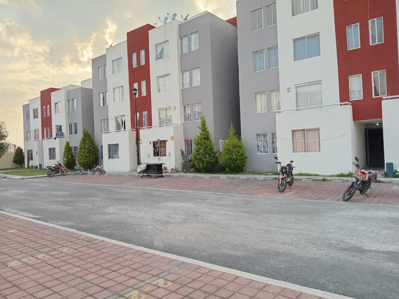 DEPARTAMENTO EN VENTA EN FRACCIONAMIENTO CITARA,HUEHUETOCA. - 1
