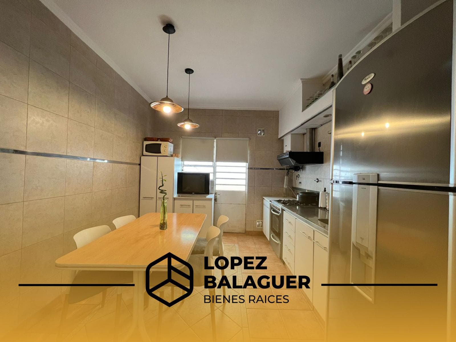 Venta Casa en lote propio - Villa Lugano - 3 dormitorios con cochera - 1