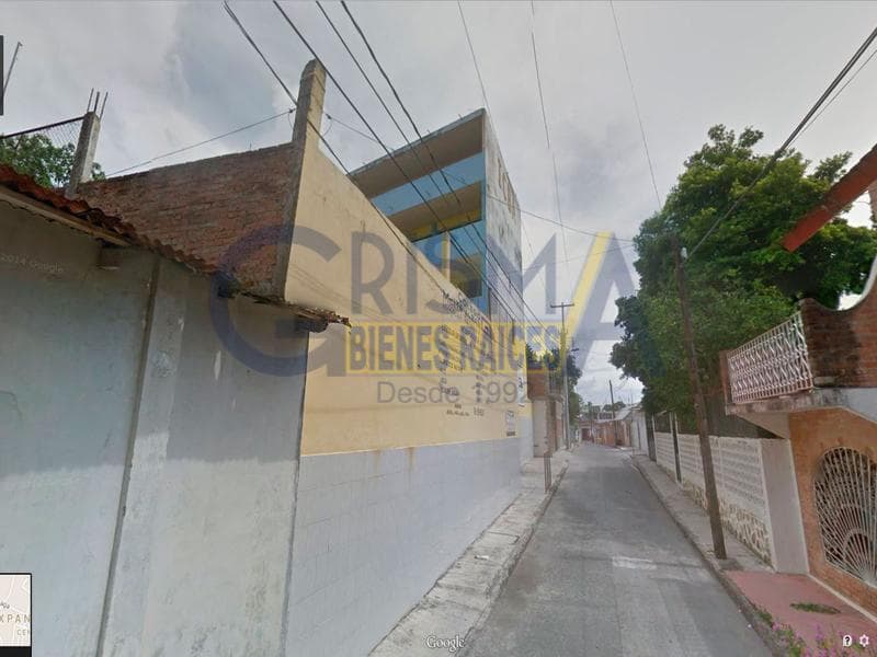 EDIFICIO EN VENTA O RENTA ZONA CENTRO DE TUXPAN - 1