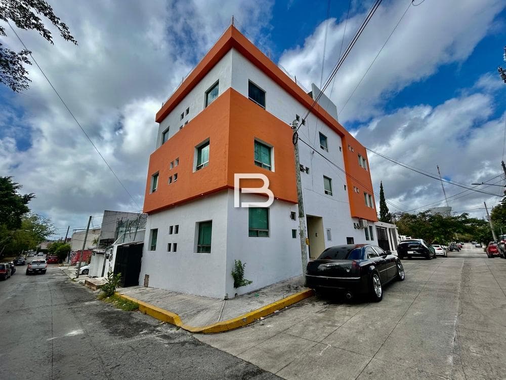 Edificio en Venta en el Centro de Cancún - 1