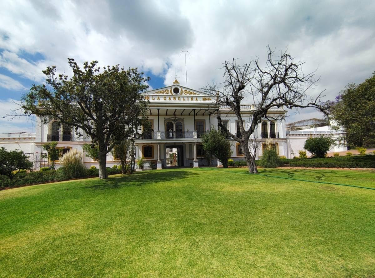 Hacienda en Venta en Atlixco. INVERSIONISTAS!, potencial comercial y turístico - 1