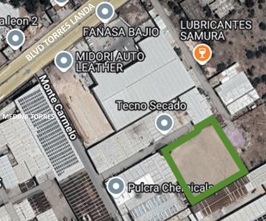 TERRENO EN RENTA IDEAL PARA PATIO DE TRÁILERES A UNA CALLE DE BLVD TORRES LANDA LEÓN GTO - 1
