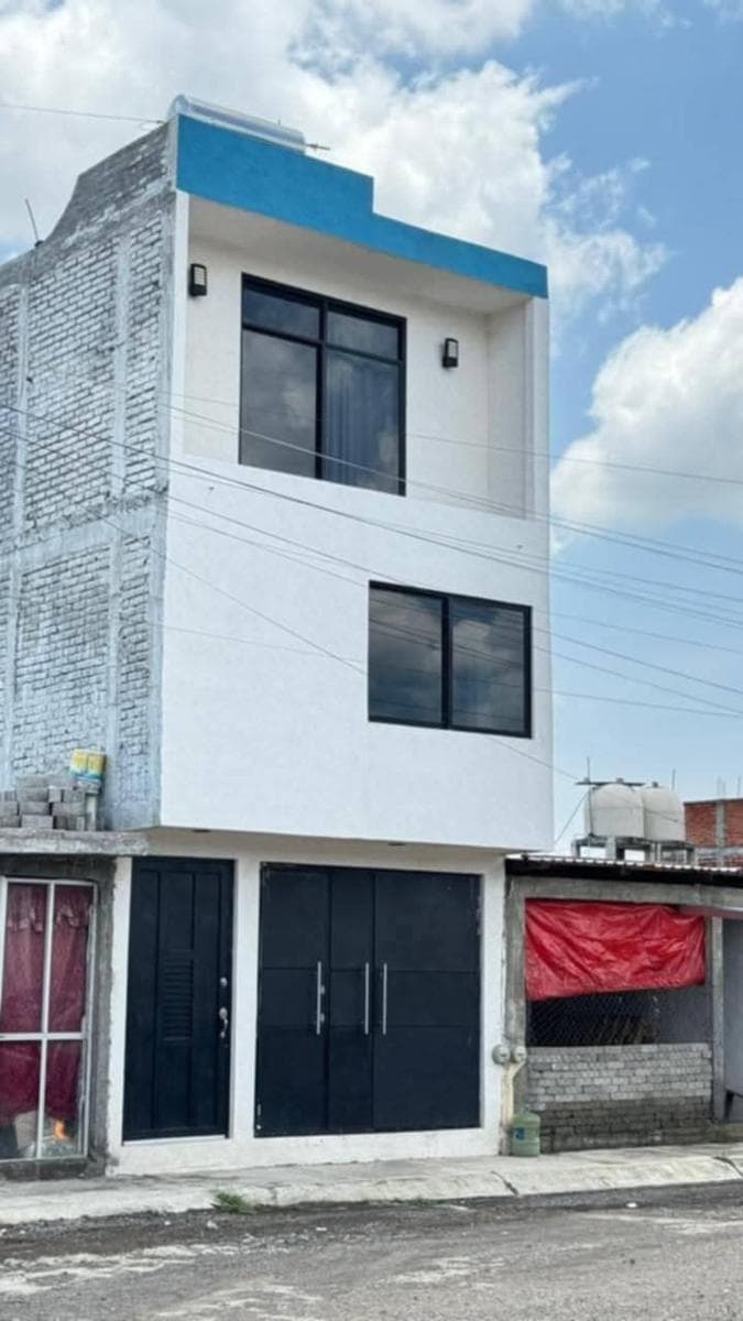 "BONITA CASA EN VENTA" - 1