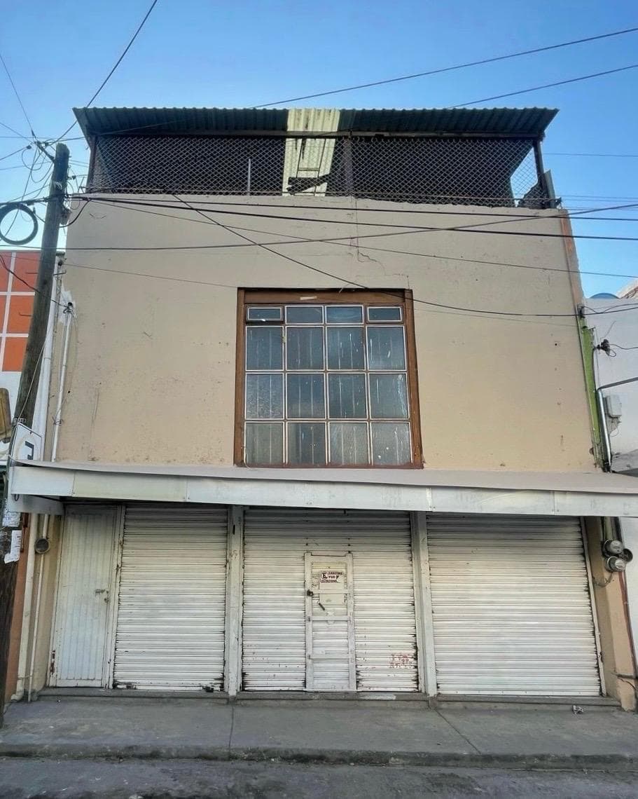 BODEGA COMERCIAL EN VENTA LA CENTRAL, LEON GTO CERCA DE BLV. HILARIO MEDINA Y LA LUZ. - 1
