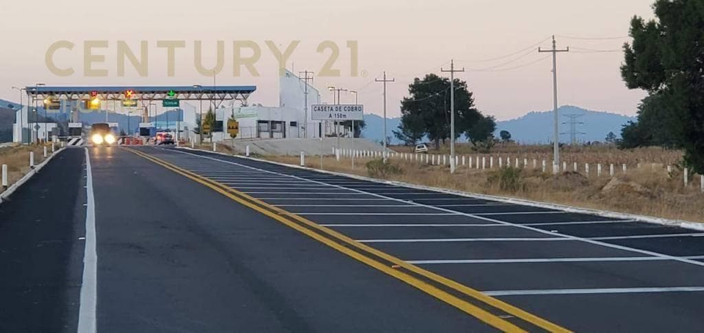 Venta Terreno para proyecto a gasolinera a 11 kilómetros de Libres, Puebla - 1