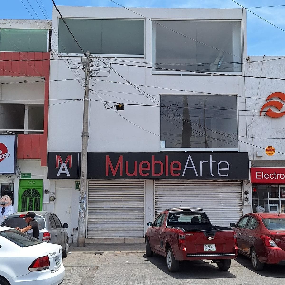 Local en renta en Av. Cactus - 1