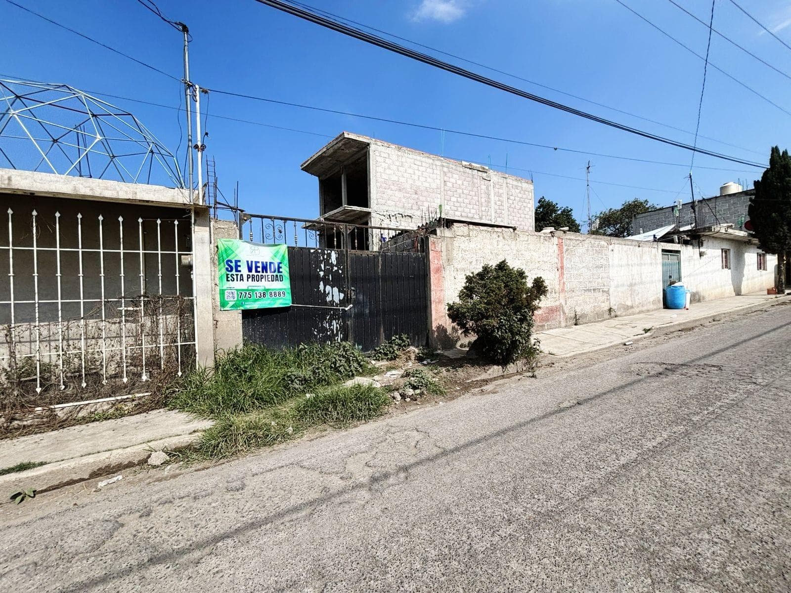TERRENO CALLE CORREGIDORA - 1