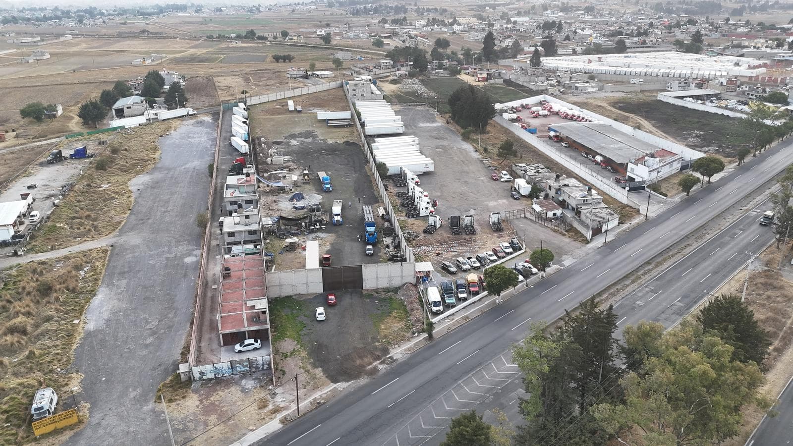 Terreno en Venta en Isidro Fabela Norte, Toluca México - 1