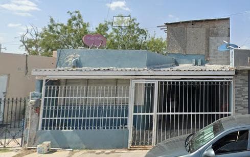 Casa en Villas de San Miguel, Nuevo Laredo, Tamps. - 1
