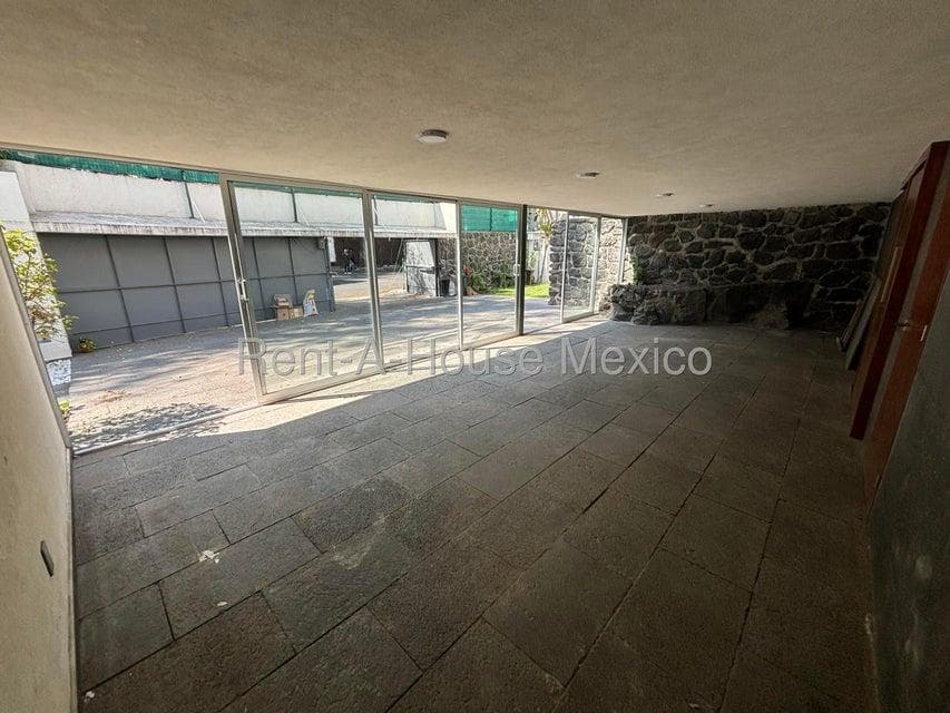 Local Comercial en Renta en Coyoacan ,Bosques de Tetlameya RT 26-647 - 1