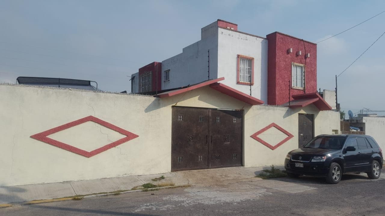 Casa - Fraccionamiento Los Lagos - 1