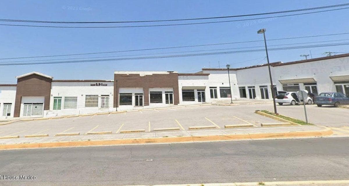 Local Comercial en Renta en Calle Paseo del Rey,URBI Villa del Rey RU 24-3752. - 1
