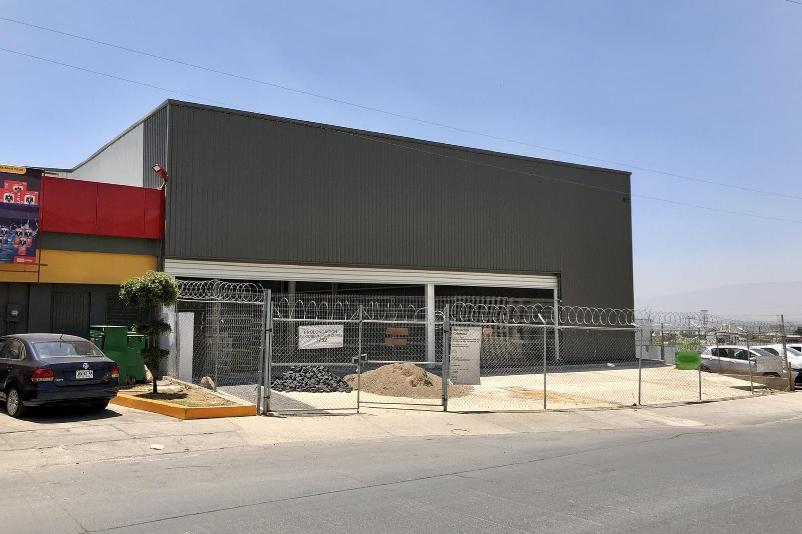 Bodega nueva, 715 M2, a 2 km de Periférico y planta CEMEX - 1