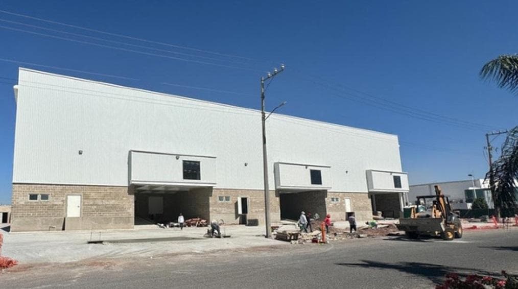 Bodega / Nave Industrial en renta en Guadalajara - 1
