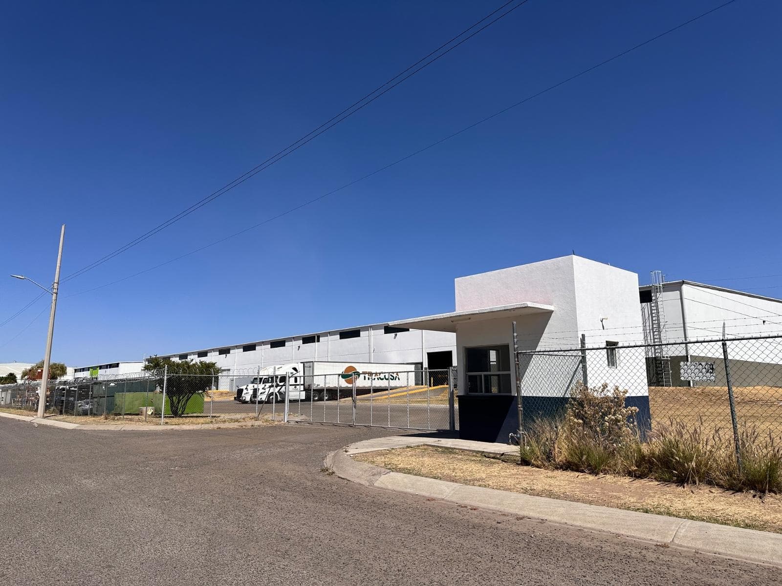 Bodega / Nave Industrial en renta en Irapuato - 1