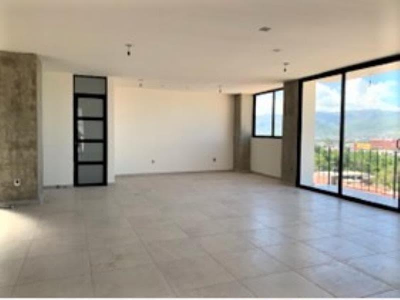 Edificio en Venta para Oficinas en Oaxaca de 5 pisos - 1