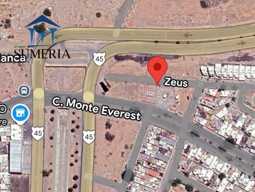 Terreno comercial en renta 1 al norte en Vialidad Nogales - 1