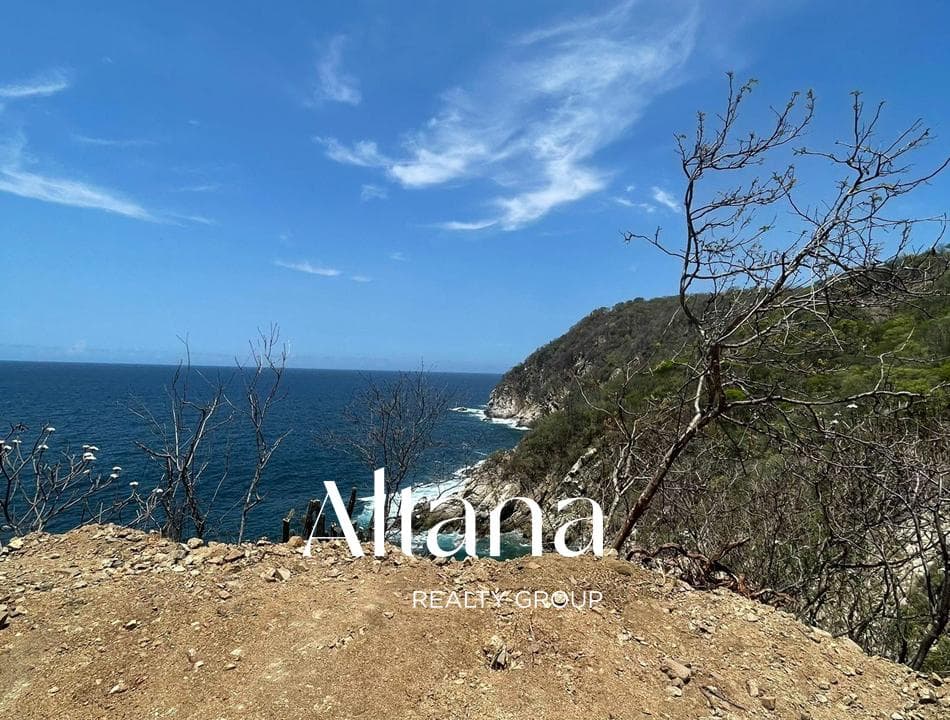 Terreno en Playa Tijera, VISTA DIRECTA AL MAR - 1