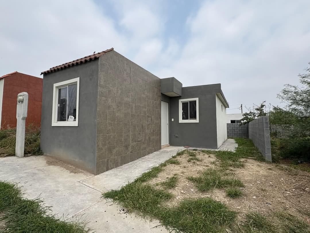 Casa en Venta en Bugambilias, Zuazua NL - 1
