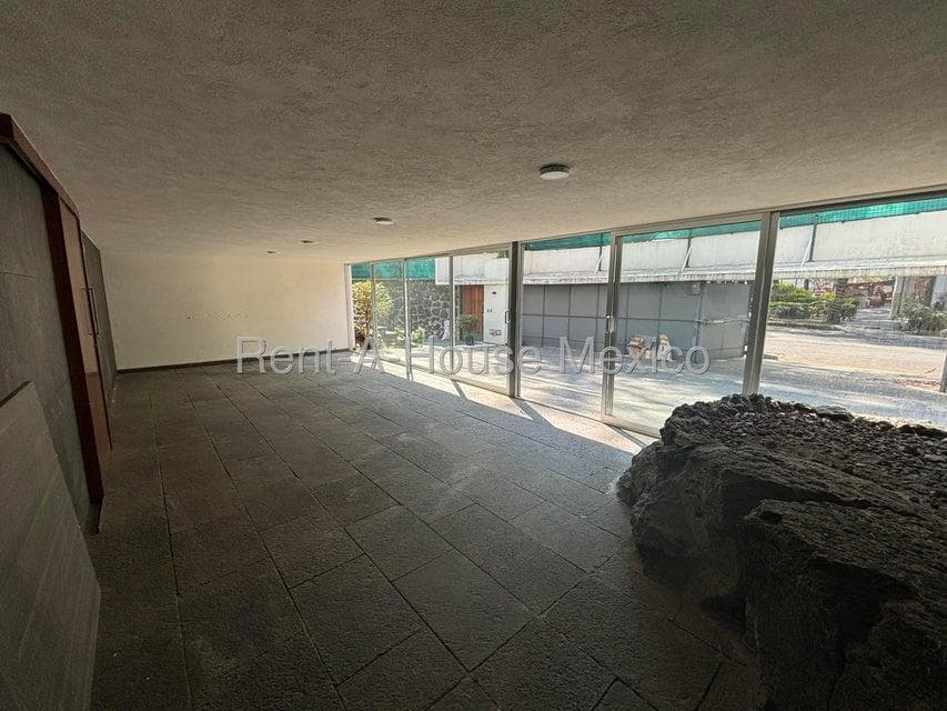 Local Comercial en Renta en Coyoacan ,Bosques de Tetlameya MP 26-647 - 1