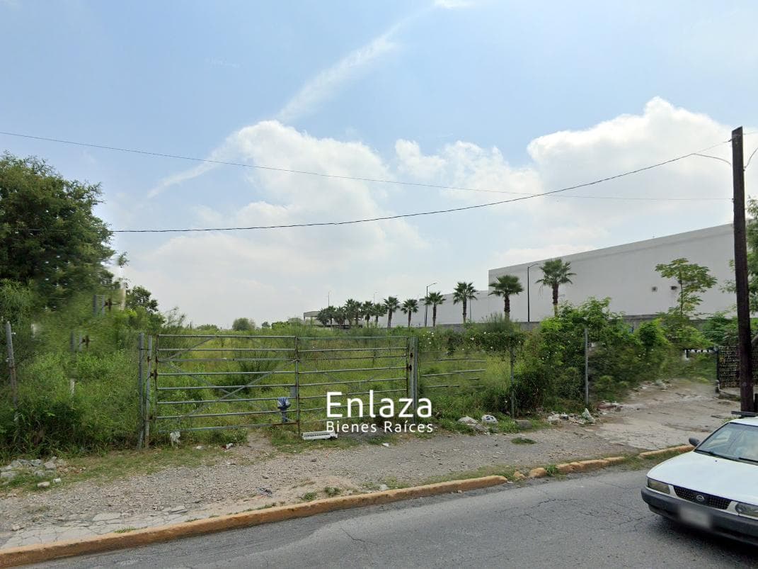 Terreno Comercial en Venta en Joyas de Anáhuac - 1