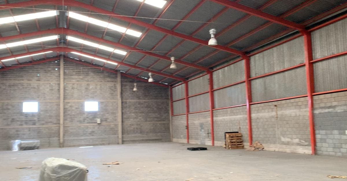 RENTA BODEGA INDUSTRIAL TECHADA Y AREA MANIOBRA INDUSTRIAL OFICINA COLOMBIA ESCOBEDO LIBRAMIENTO - 1