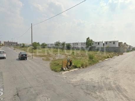 TERRENO EN VENTA FRACC. VALLE DE SANTA MARIA, PESQUERIA N.L. - 1