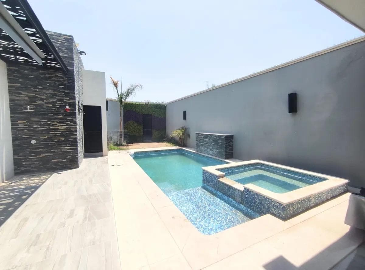 Casa en renta en Residencial las Trojes en Torreón Coah. - 1