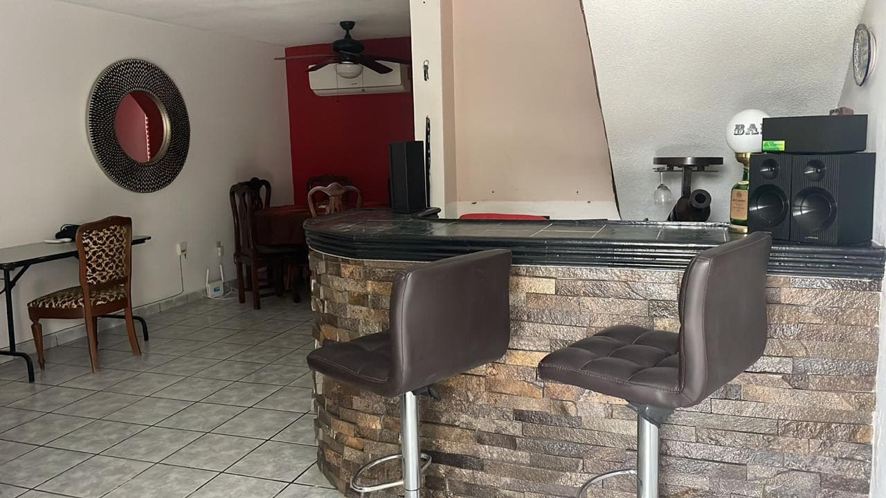 Casa en renta Col. Jesús Elias Piña - 1